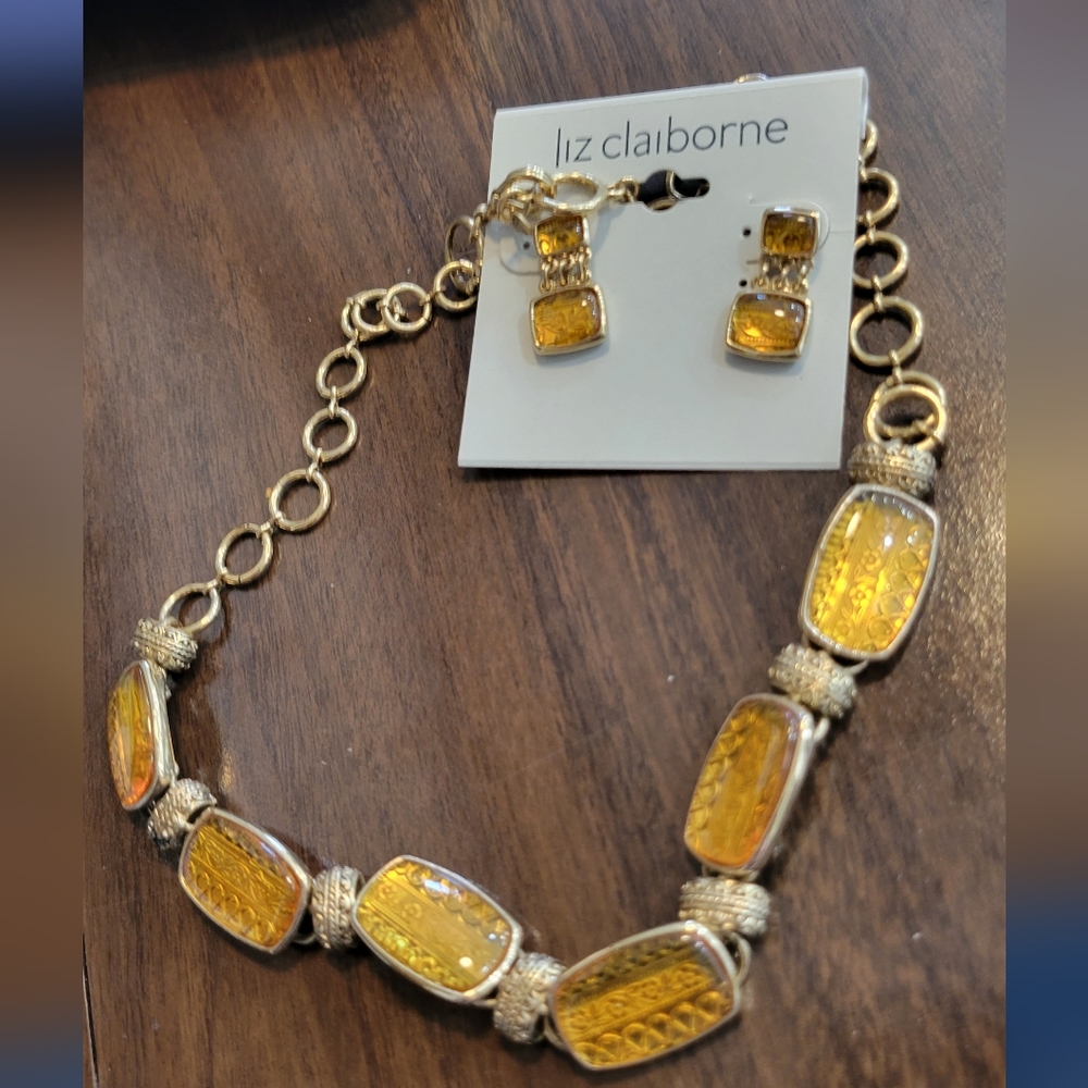 Amber Jewelry Set